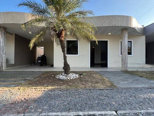 #271 - Casa para Venda em Feira de Santana - BA